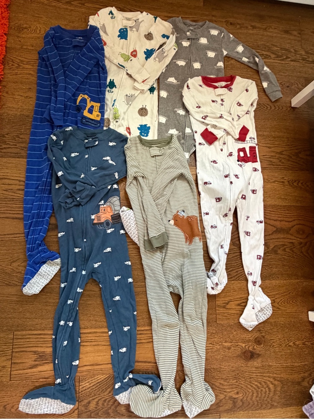 4T Carter’s one piece footed pajamas - 6 sets